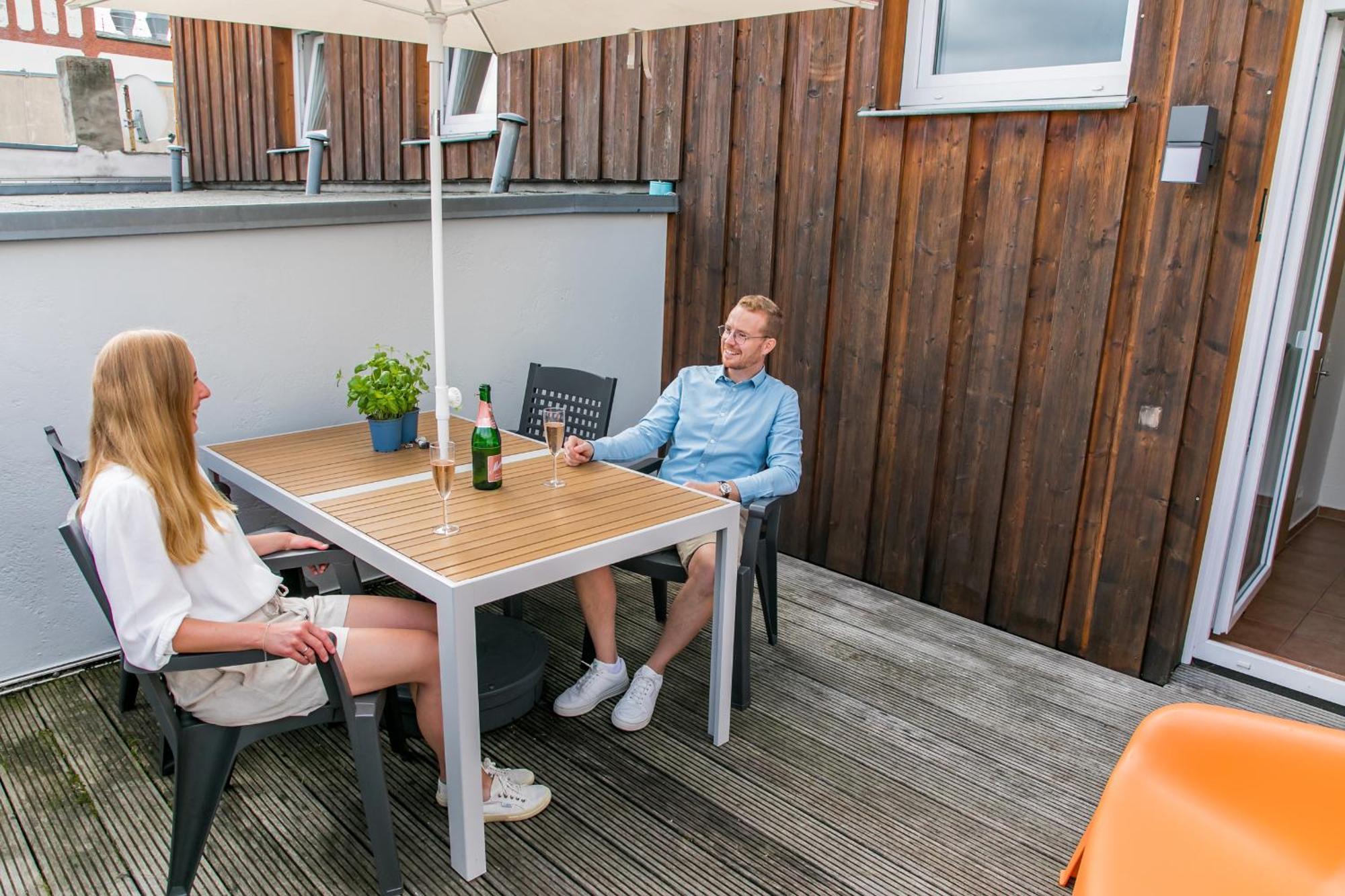 City Apartment "Hans Seat" Rostock Mit Rooftop-Terrasse Exterior photo