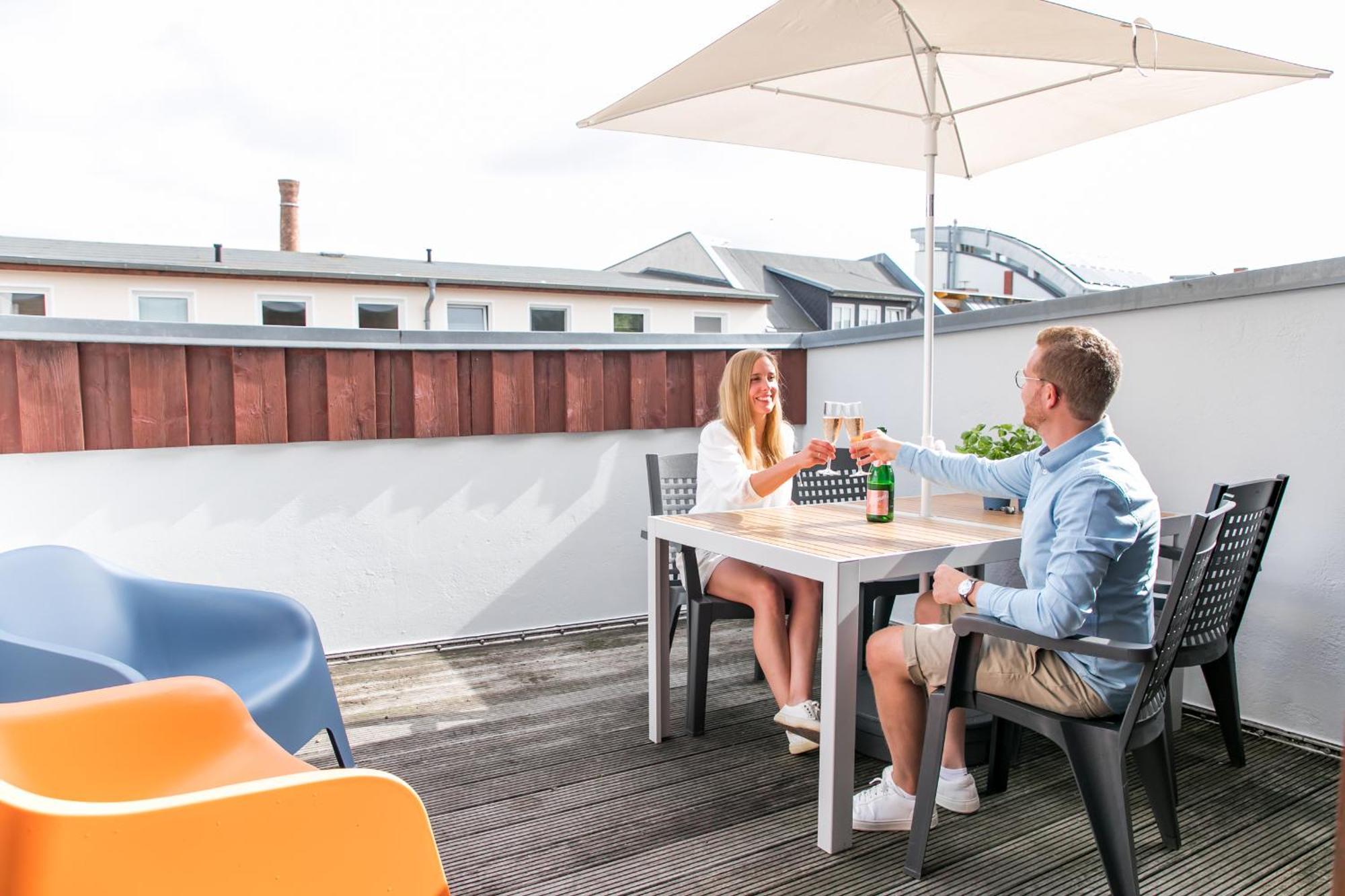 City Apartment "Hans Seat" Rostock Mit Rooftop-Terrasse Exterior photo